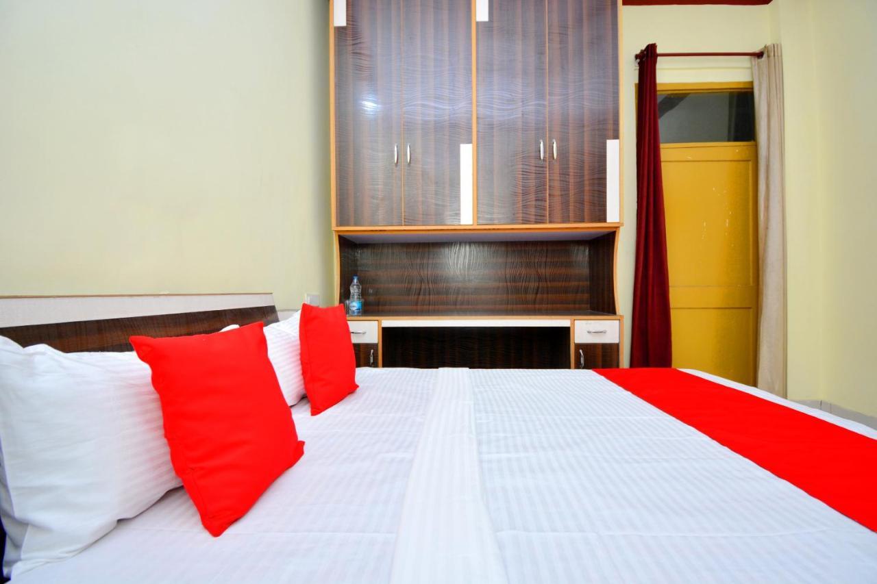 Oyo 40306 White House Hotel Jalandhar Exterior foto
